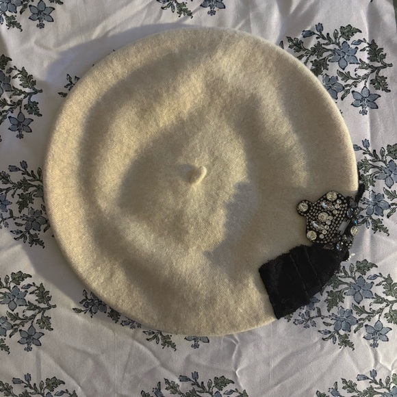 Italian Bejeweled Beret 100% Wool - Picture 2 of 7